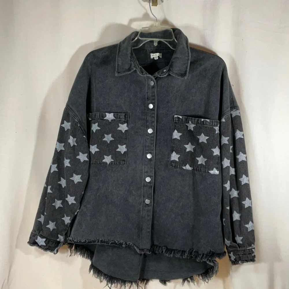 POL Oversized Gray Stone Washed Denim, white star distressed frayed hem Shacket